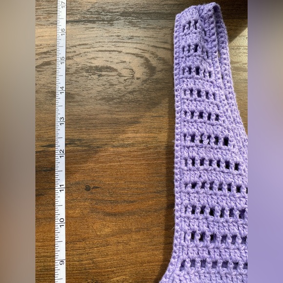La Hearts Lavender Crochet crop top - Picture 6 of 7